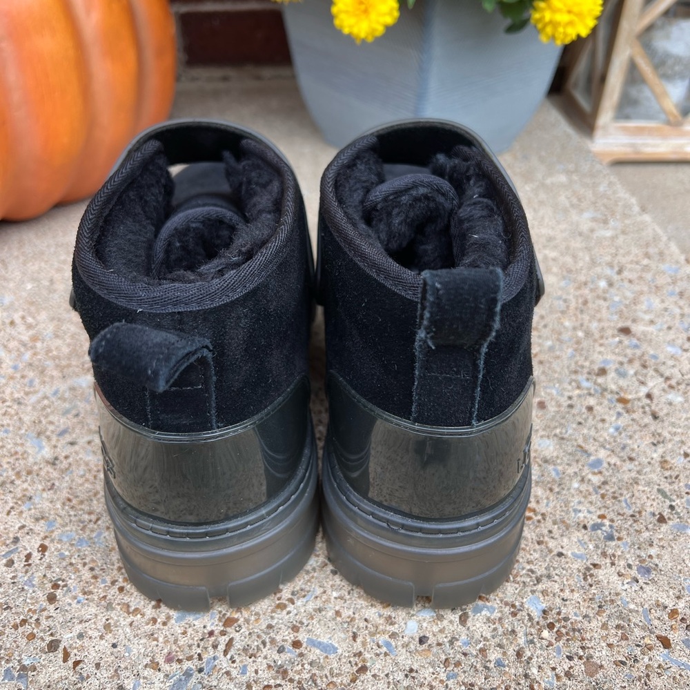 NWOT UGG Neumel Clear Chukka Boots - Picture 4 of 6